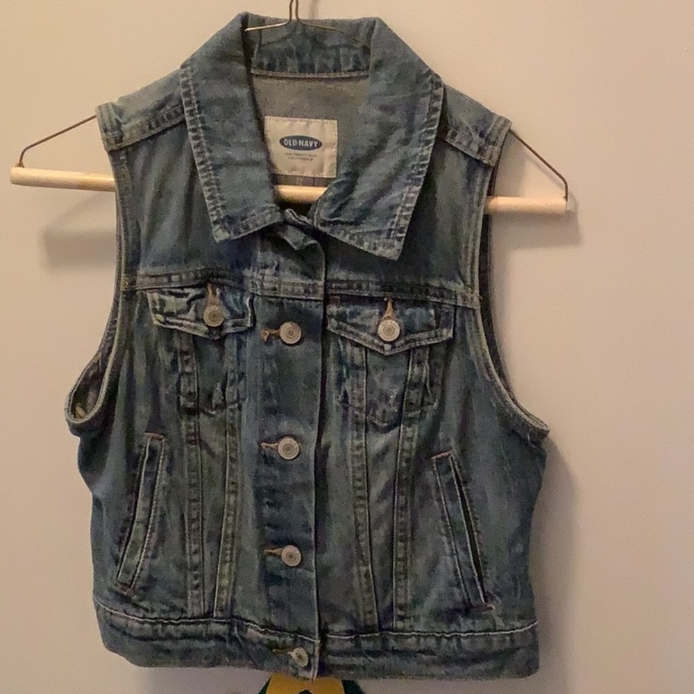 Jean Vest